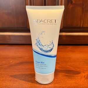 Seacret Ocean Mist Body Lotion - Blue and White